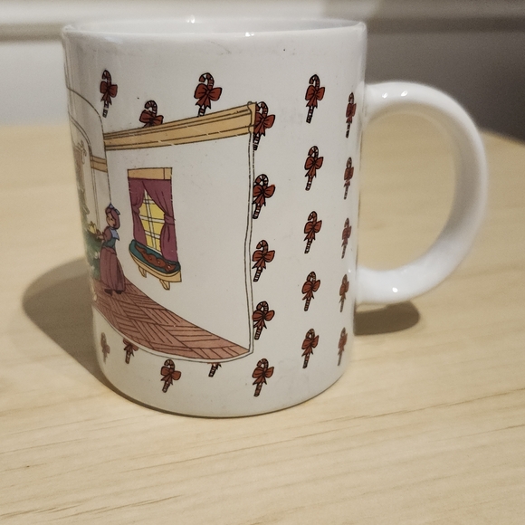 Festive Christmas Tree Mug - Picture 2 of 5